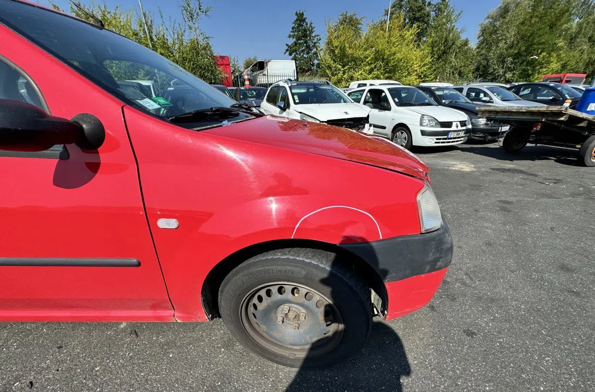 Aile avant droite Dacia LOGAN (LS_) 1.6 (lsob, lsod, lsof, lsoh) (2004) occasion