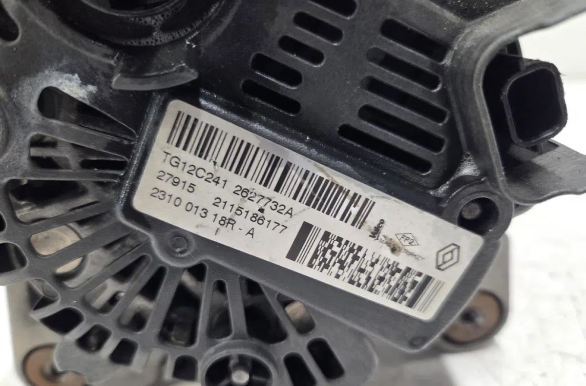 Alternateur RENAULT CLIO 4 PHASE 1 BREAK occasion
