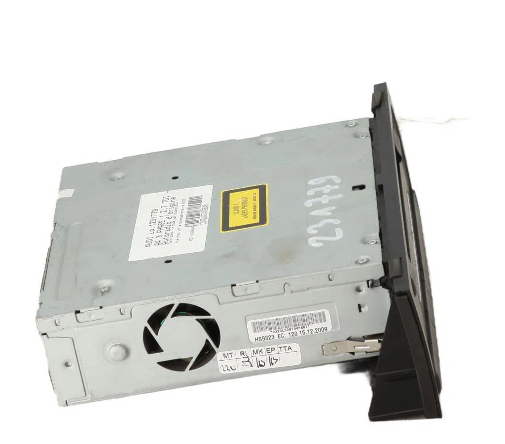 Autoradio Audi A4 B8 (8K2) 2.7 tdi (2007-2012) 4 portes occasion