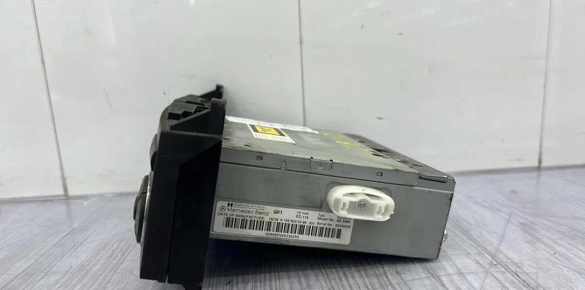 Autoradio MERCEDES CLASSE A 169 PHASE 1 occasion