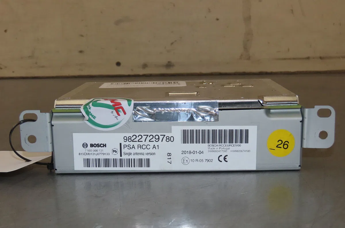 Autoradio Peugeot 208 I (CA_, CC_) 1.2 vti 82 (2012) occasion