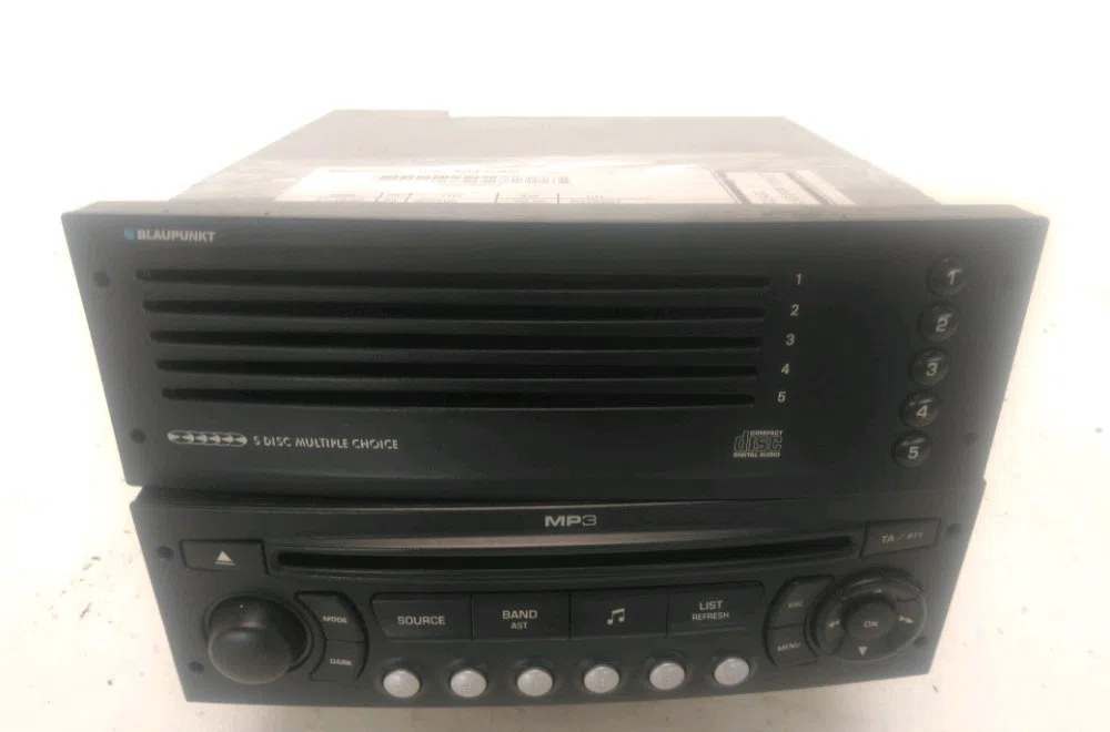 Autoradio Peugeot PARTNER TEPEE 1.6 hdi (2010) occasion