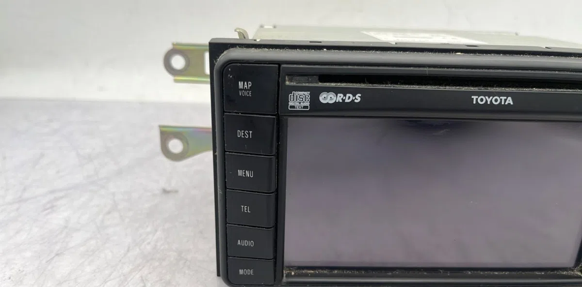 Autoradio TOYOTA AURIS 1 PHASE 2 occasion