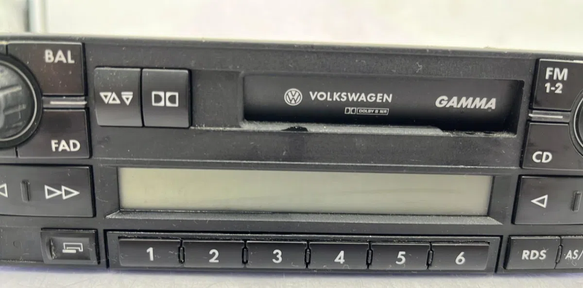 Autoradio VOLKSWAGEN PASSAT 4 PHASE 2 occasion
