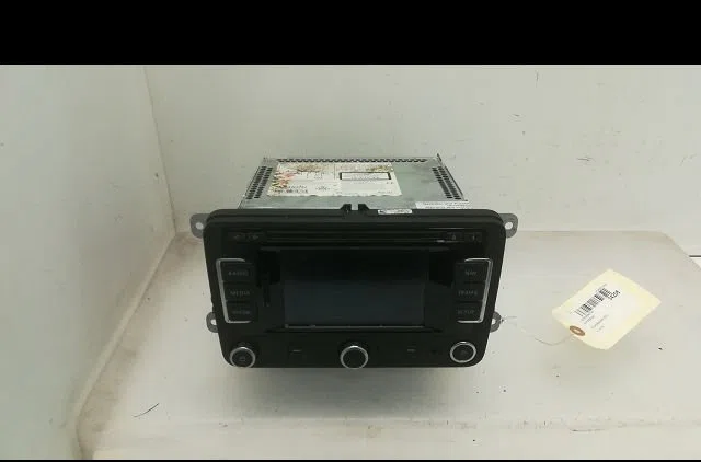 Autoradio Volkswagen PASSAT B7 Variant (365) 2.0 tdi (2010-2014) occasion