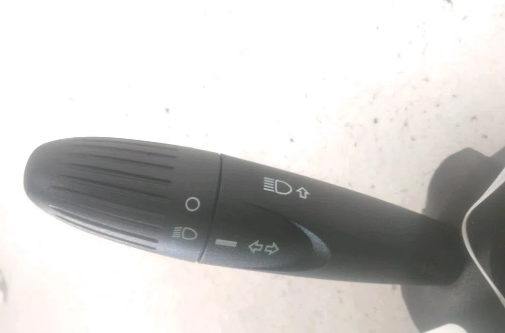 Bloc commodos Abarth 500 - 595 - 695 1.4 (312.axf11, 312.axf1a) (2008) occasion