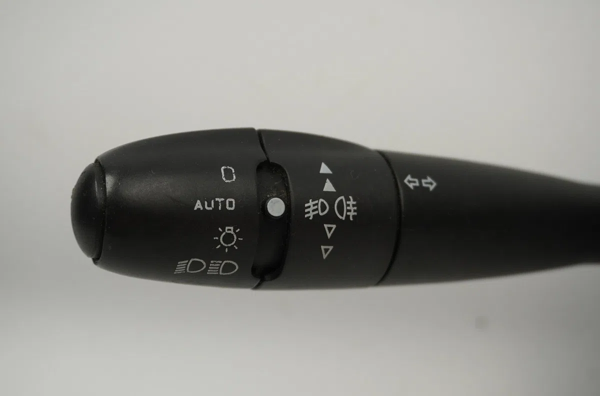 Bloc commodos Citroen C5 III Break (RW_) 2.0 hdi 165 (2009) occasion