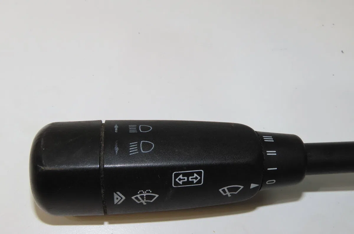 Bloc commodos Mercedes-benz CLASSE C (W203) C 220 cdi (203.006) (2000-2007) occasion