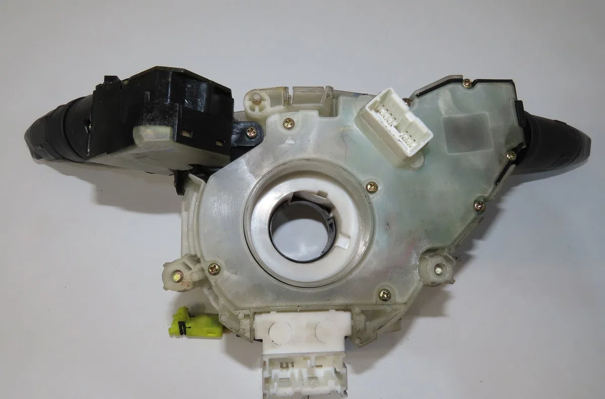 Bloc commodos Nissan MICRA III (K12) 1.2 16v (2003-2010) occasion