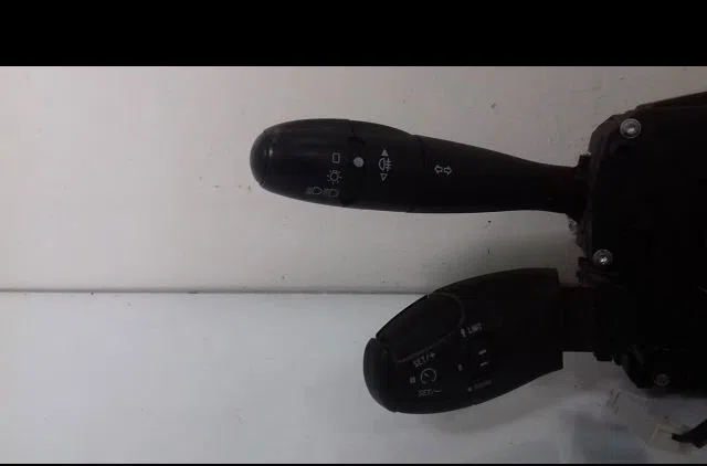 Bloc commodos Peugeot 207 SW (WK_) 1.6 hdi (2007-2012) 5 portes occasion