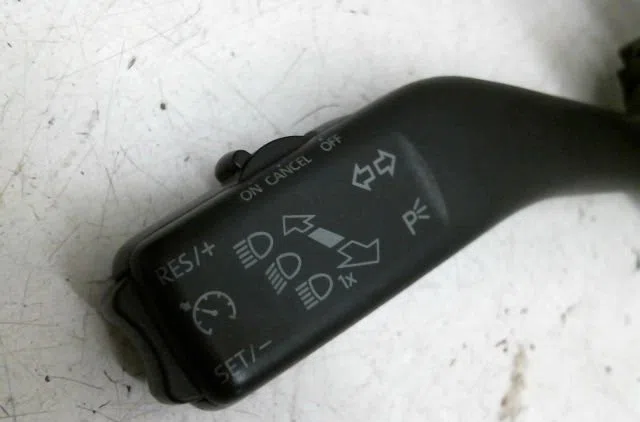 Bloc commodos Volkswagen GOLF VI (5K1) 1.4 (2008-2012) 5 portes occasion