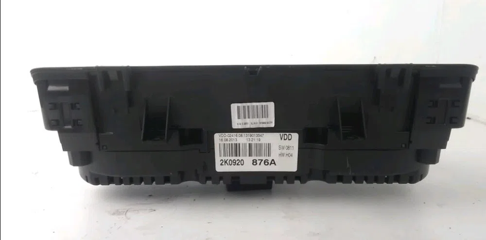 Bloc compteurs Volkswagen CADDY III Camionnette-Monospace (2KA, 2KH, 2CA, 2CH) 2.0 tdi 4motion (2010-2015) occasion