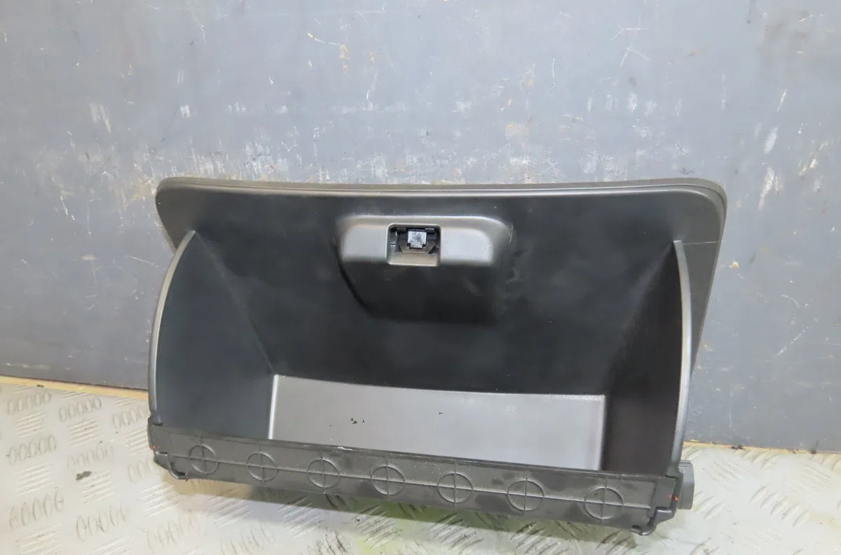 Boite à gants Opel KARL (C16) 1.0 (2015-2018) occasion
