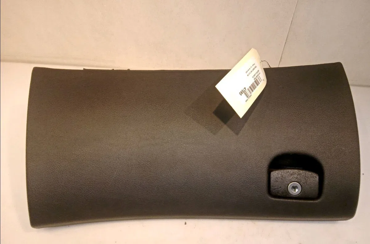 Boite à gants Peugeot 607 (9D, 9U) 3.0 v6 24v (2000-2004) occasion