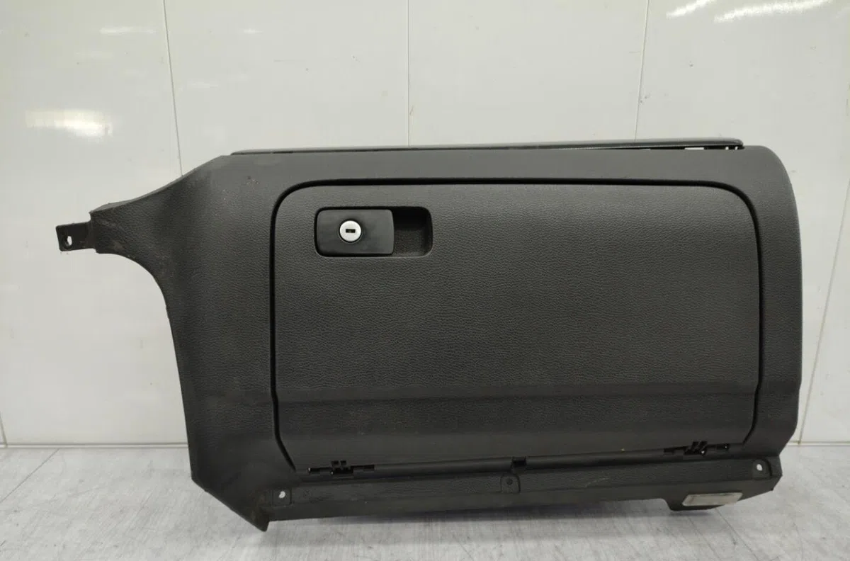 Boite à gants VOLKSWAGEN GOLF 6 occasion