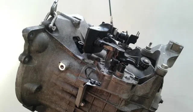 Boîte de vitesses manuelle Ford FOCUS C-MAX (DM2) 2.0 tdci (2003-2007) occasion — photo 4