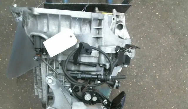 Boîte de vitesses manuelle Ford TRANSIT CONNECT (P65_, P70_, P80_) 1.8 di (2002-2013) occasion — photo 3