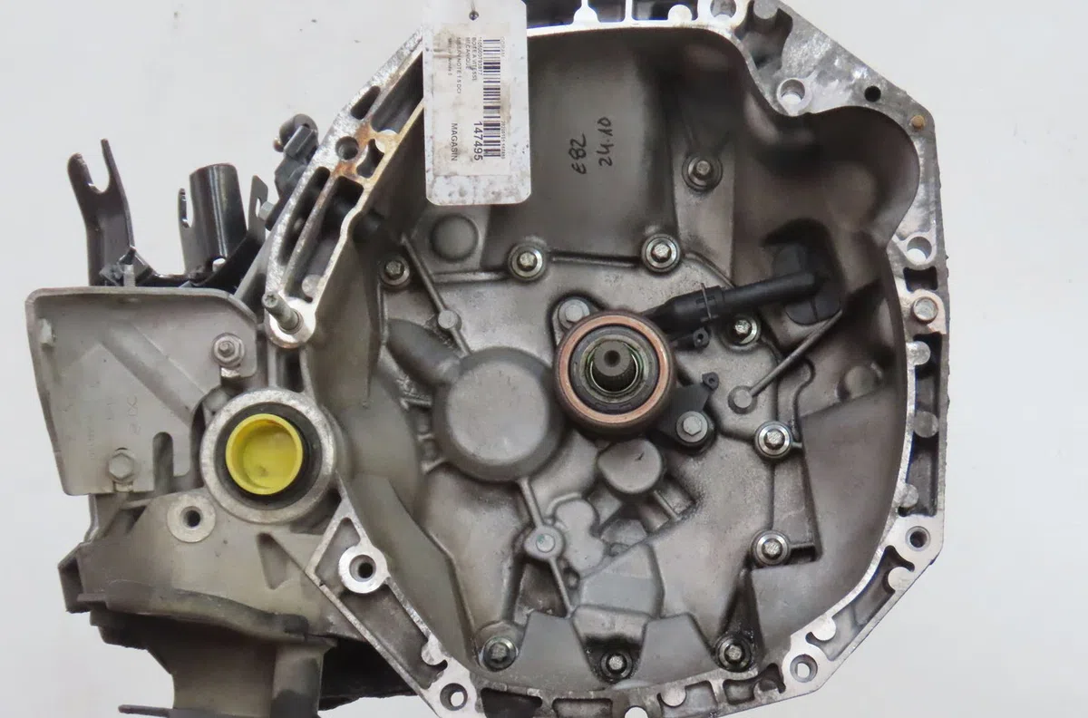 Boîte de vitesses manuelle NISSAN NOTE occasion — photo 3