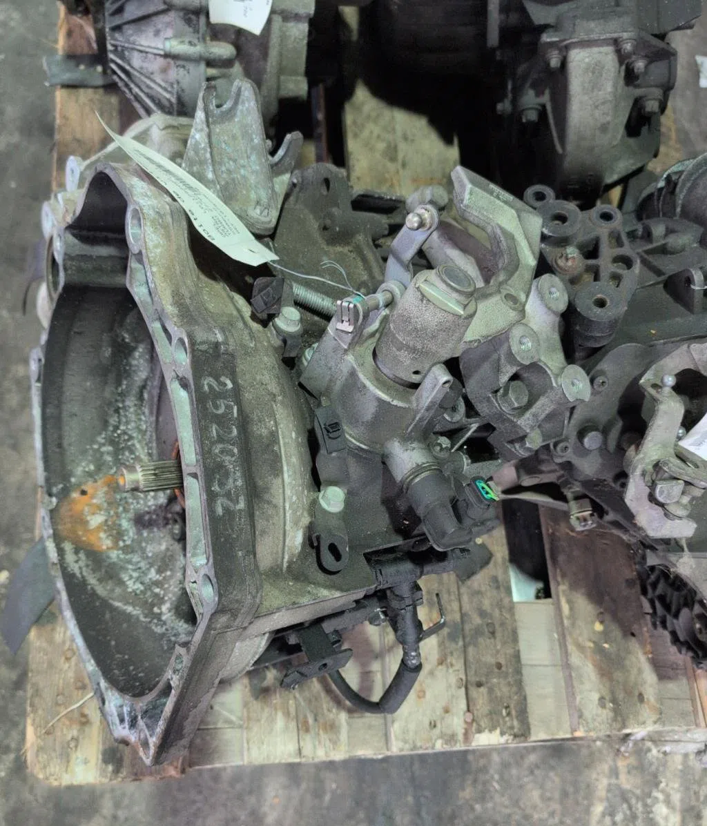 Boîte de vitesses manuelle Opel ASTRA J GTC 1.7 cdti (08) (2011-2015) occasion — photo 2