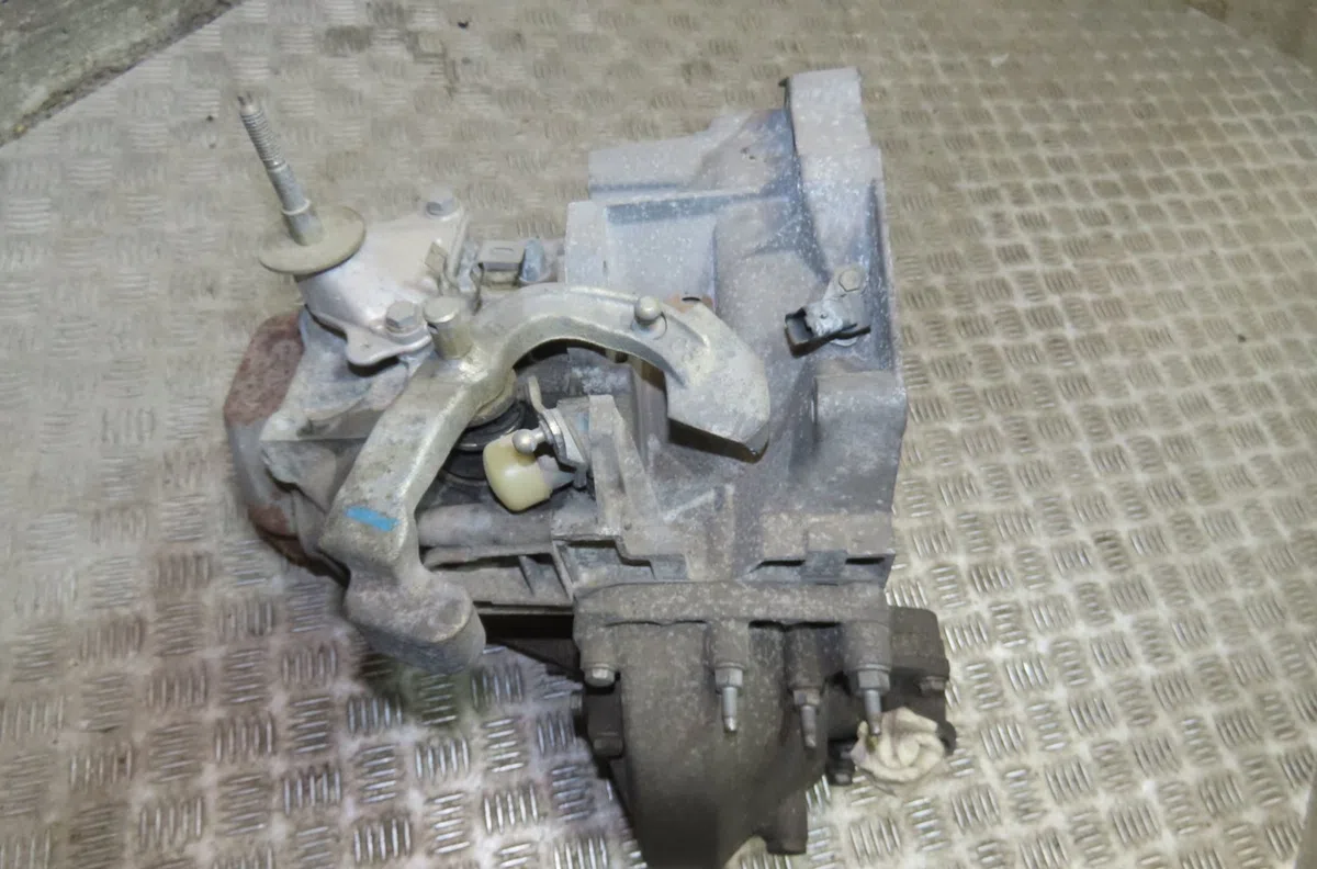 Boîte de vitesses manuelle Peugeot 406 Coupé (8C) 3.0 v6 (2000-2004) occasion — photo 3