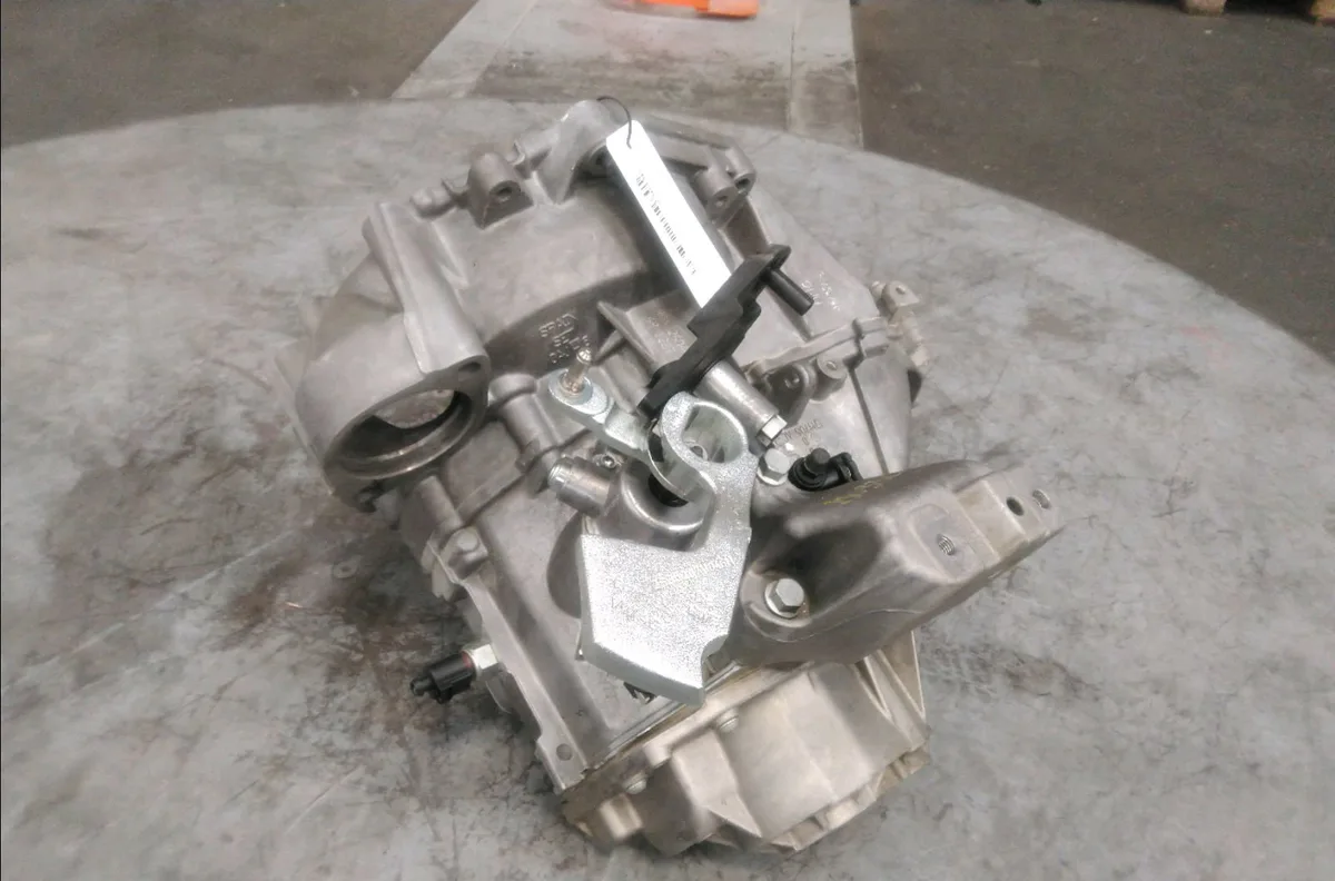 Boîte de vitesses manuelle Volkswagen GOLF VII (5G1, BQ1, BE1, BE2) 1.4 tsi multifuel (2013-2018) 5 portes occasion — photo 3