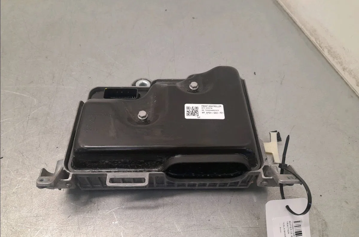 Boitier de batterie de traction Tesla MODEL Y (5YJY) Ev (2019) occasion — photo 2