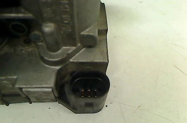 Boitier papillon Ford KA (RU8) 1.2 (2008-2016) 3 portes occasion — photo 2