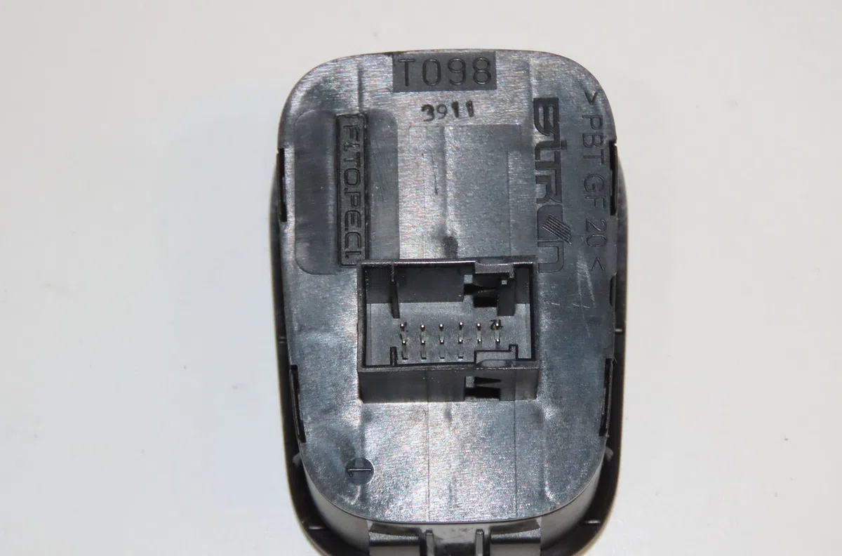 Bouton de warning Citroen NEMO Camionnette-Monospace (AA_) 1.4 hdi (2008) 4 portes occasion — photo 2