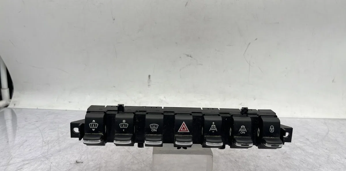 Bouton de warning PEUGEOT 3008 1 PHASE 1 occasion