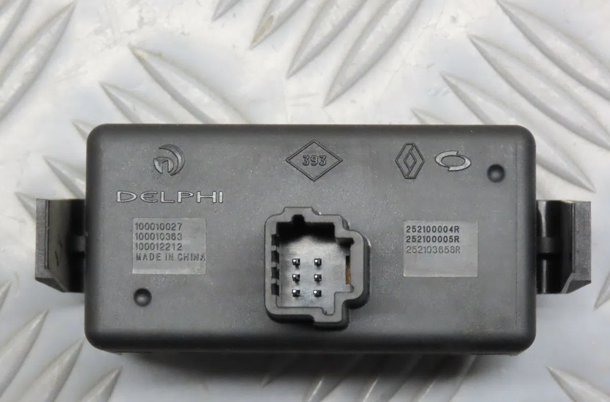 Bouton de warning Renault FLUENCE (L3_) 1.5 dci (l30a) (2010) occasion — photo 2