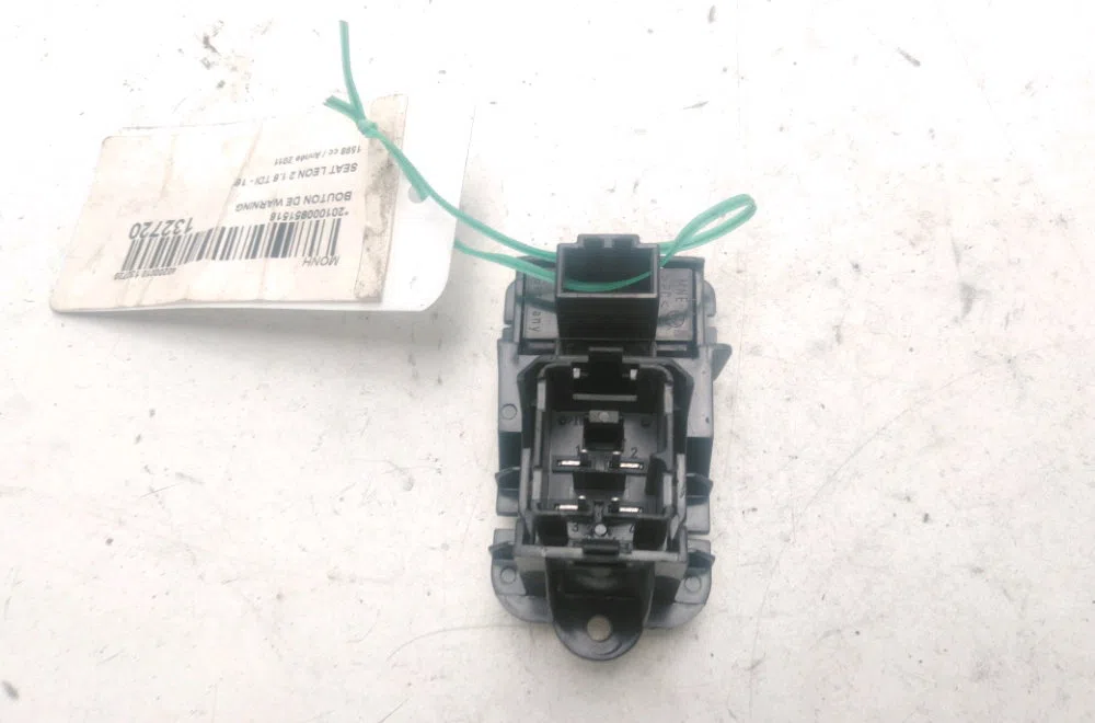 Bouton de warning Seat LEON (1P1) 1.6 tdi (2010-2012) occasion — photo 2