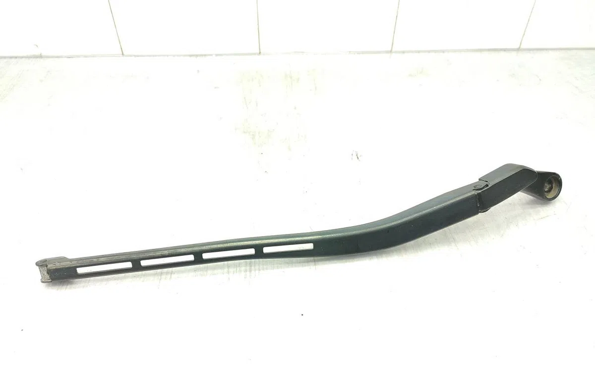Bras essuie-glace avant droit SEAT EXEO ST BREAK occasion