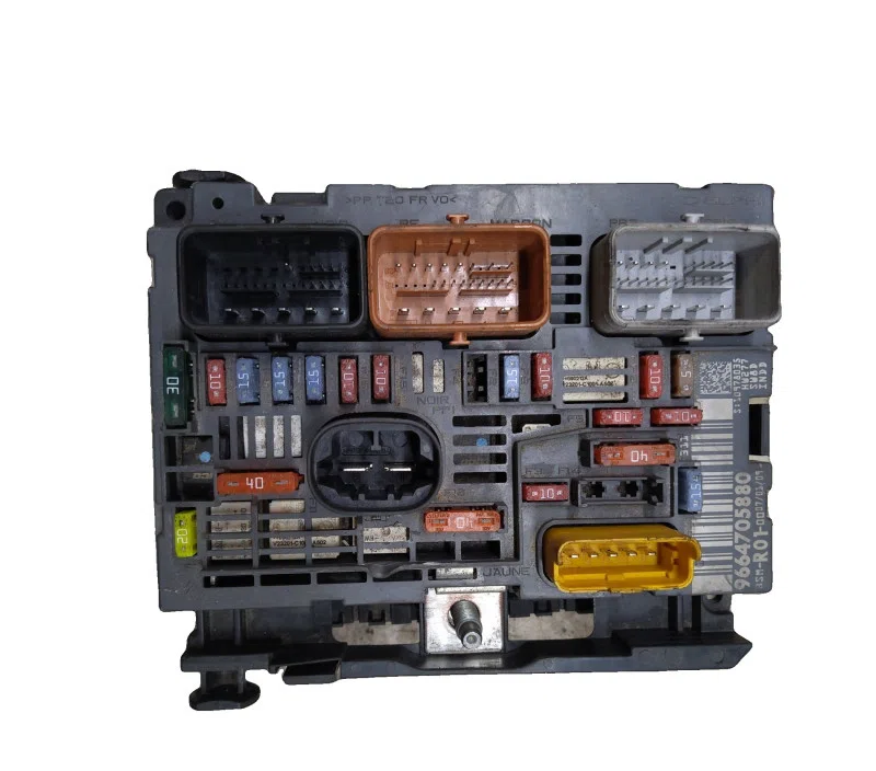 BSM / USM (BOITIER/UNITE SERVITUDE MOTEUR) CITROEN C4PICASSO 9664705880 — photo 2