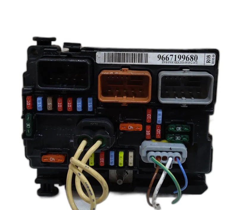 BSM / USM (BOITIER/UNITE SERVITUDE MOTEUR) DS DS3 0000654588 — photo 2