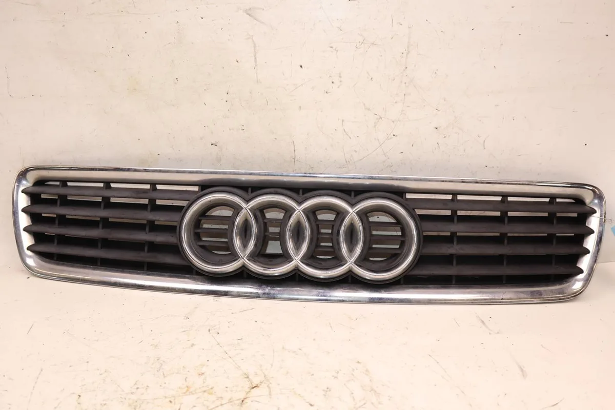 Calandre Audi A4 B5 Avant (8D5) 1.9 tdi (1996-2001) occasion