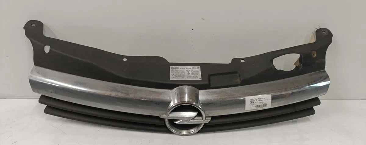 Calandre Opel ASTRA H (A04) 1.9 cdti (l48) (2004-2010) occasion — photo 4
