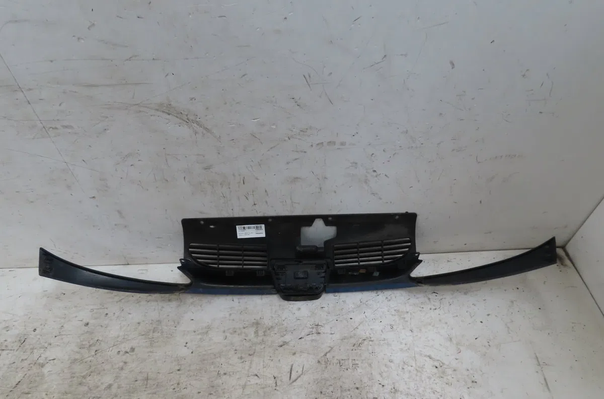 Calandre Peugeot 206 CC (2D) 2.0 s16 (2000-2007) occasion — photo 2