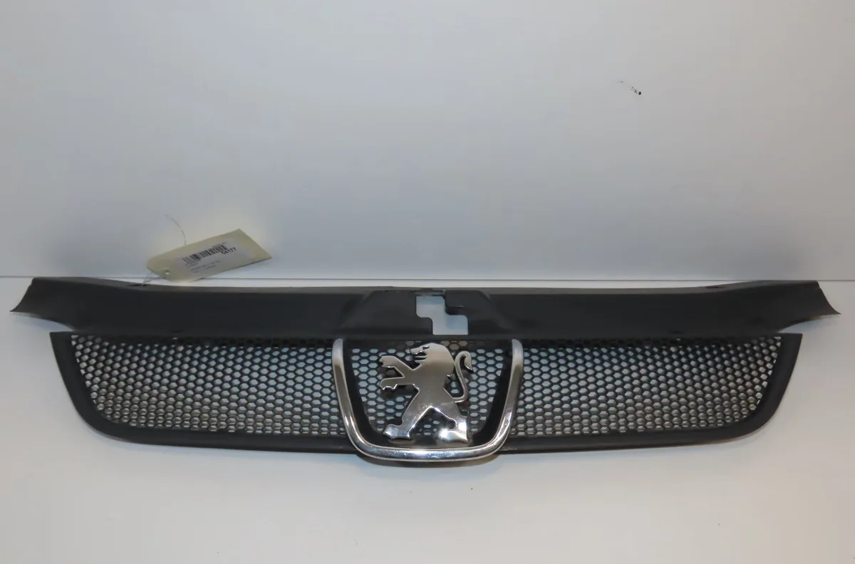 Calandre Peugeot 406 (8B) 2.2 hdi (2000-2004) occasion