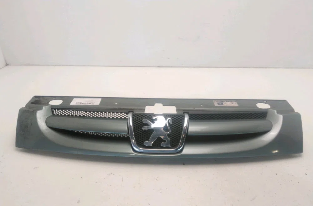 Calandre Peugeot PARTNER Monospace (5_, G_) 2.0 hdi (2000-2008) 3 portes occasion — photo 2