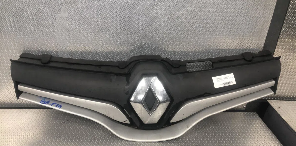Calandre Renault KANGOO Express (FW0-1_) 1.5 dci 90 (fw0g, fw05, fw08, fw11) (2009) 4 portes occasion — photo 2