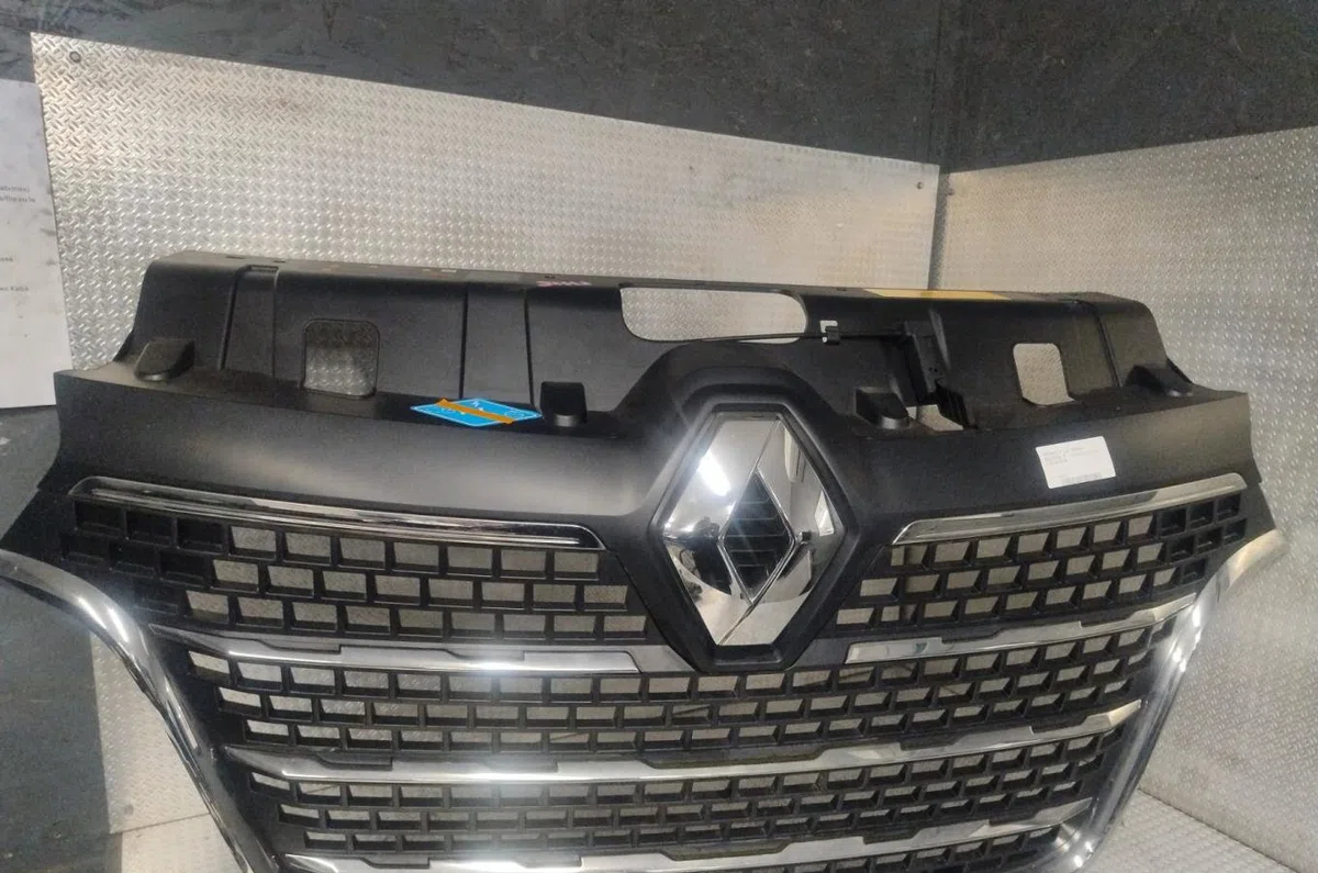 Calandre Renault MASTER III Camion plate-forme-Châssis (EV, HV, UV) 2.3 dci 145 fwd (ev0e, ev0f, hv0e, hv0f, uv0e, uv0f,... (2010) occasion — photo 2
