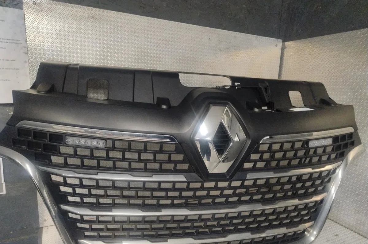 Calandre Renault MASTER III Camion plate-forme-Châssis (EV, HV, UV) 2.3 dci 145 fwd (ev0e, ev0f, hv0e, hv0f, uv0e, uv0f,... (2010) occasion — photo 3