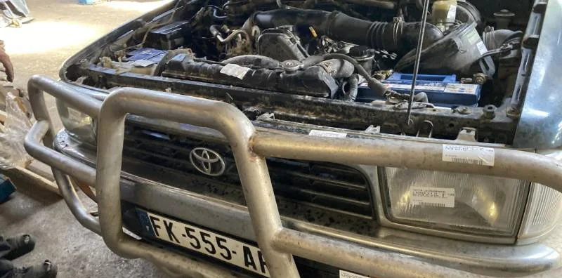 Calandre TOYOTA 4 RUNNER occasion