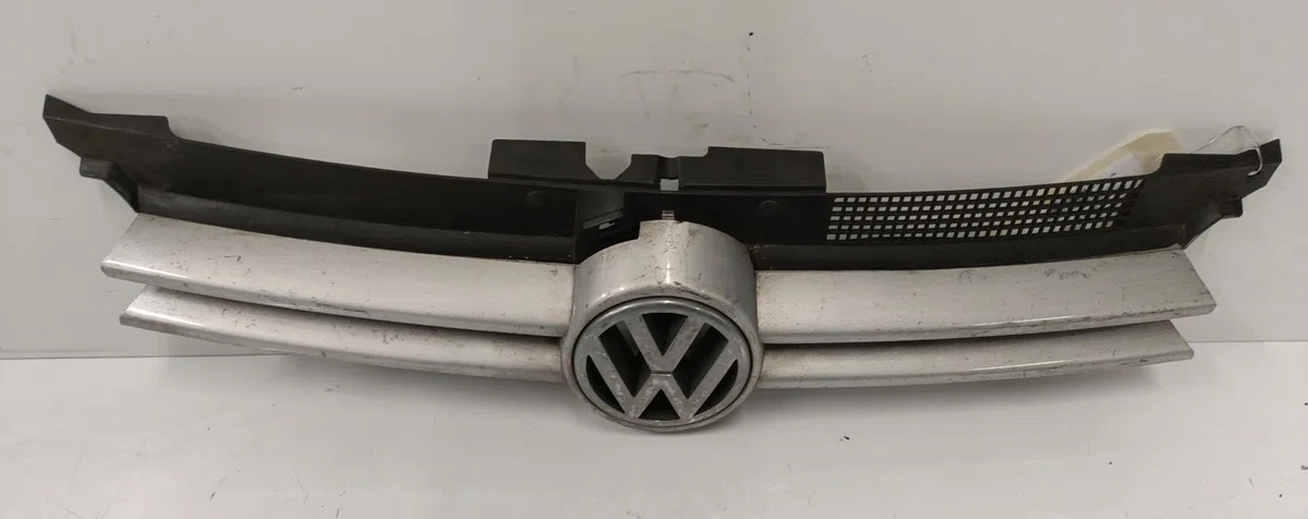 Calandre VOLKSWAGEN GOLF 4 GOLF 4 occasion