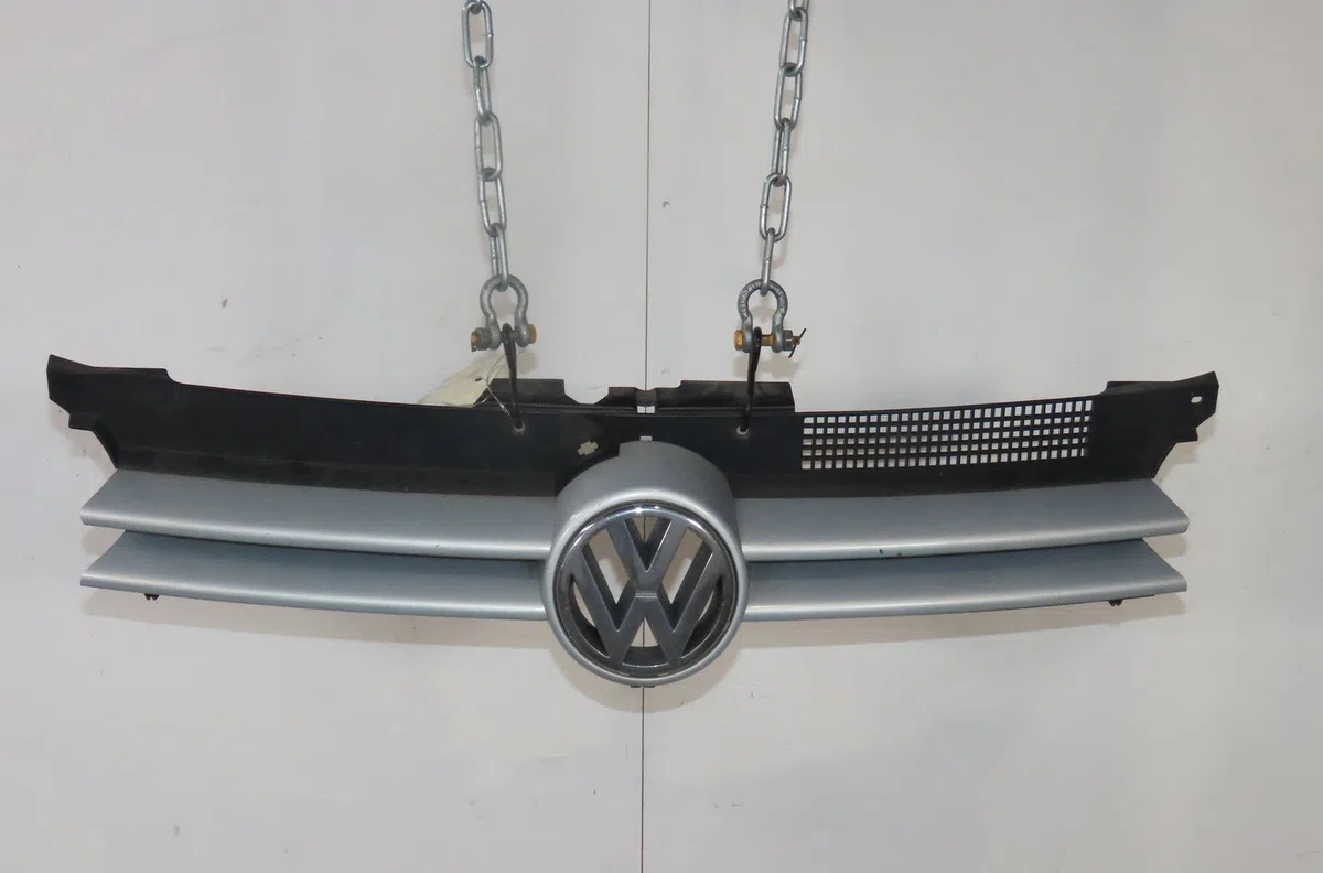 Calandre Volkswagen GOLF IV (1J1) 1.9 tdi (1997-2004) 3 portes occasion
