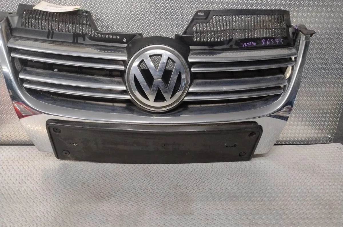 Calandre Volkswagen JETTA III (1K2) 1.6 (2004-2010) occasion