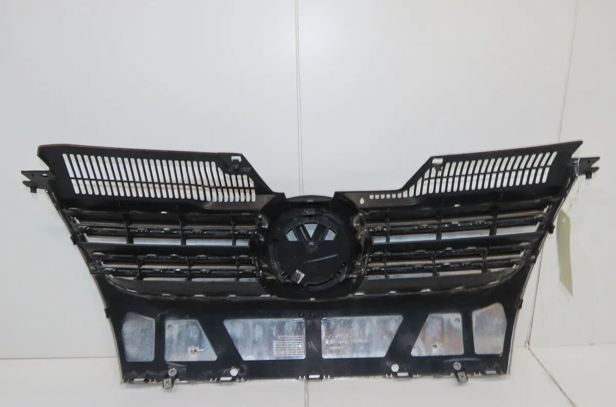 Calandre Volkswagen JETTA III (1K2) 1.9 tdi (2005-2010) occasion — photo 3