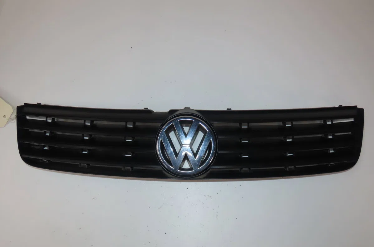 Calandre Volkswagen PASSAT B5 (3B2) 1.9 tdi (1996-2000) occasion — photo 4