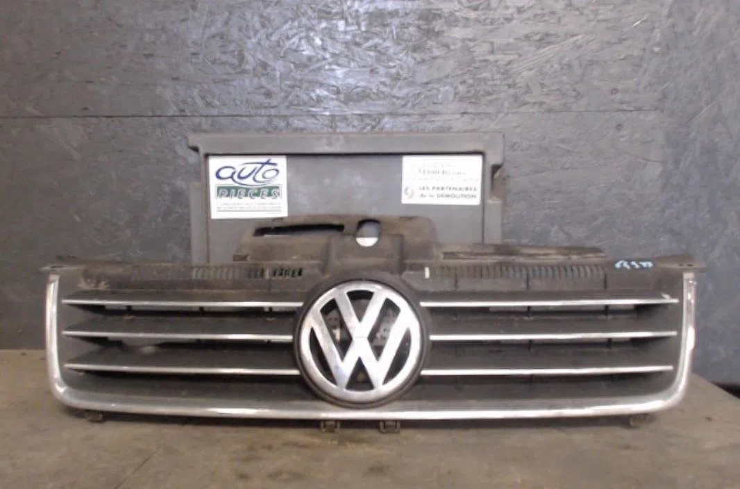 Calandre Volkswagen POLO (9N_, 9A_) 1.4 tdi (2001-2005) occasion — photo 2