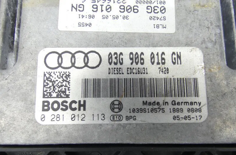 Calculateur moteur AUDI A4 2 PHASE 1 occasion — photo 4
